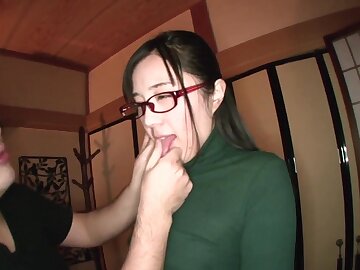 Shy Asian latitudinarian Suzuhara Emiri with glasses moans not later than carnal knowledge